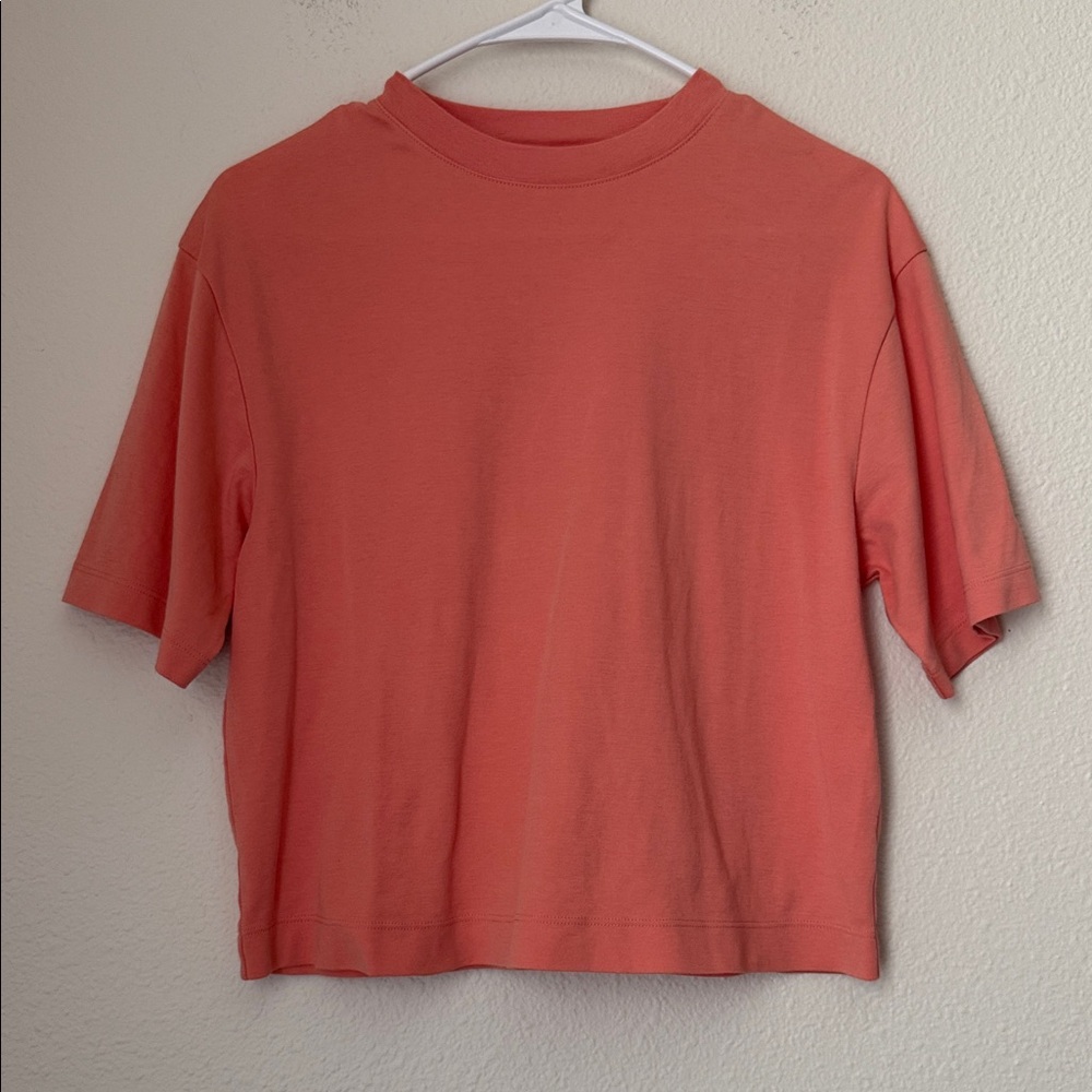 Vince. Pima Cotton Wide Sleeve Crop Coral